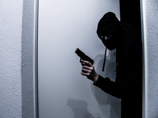 Забайкальцы избили пенсионерку ради сигарет и 2 тыс рублей
