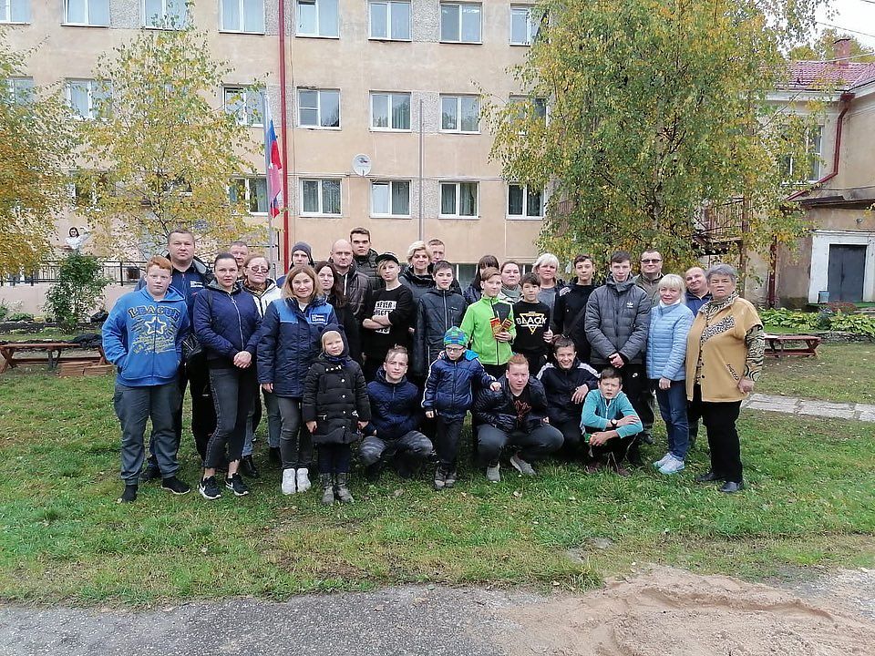 Один день в соцпроекте: воспитанники Печорского интерната посадили "Добросад"