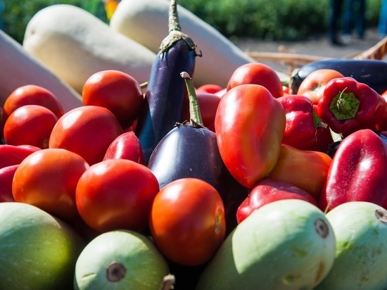 В Волгоградской области на рынках обнаружили небезопасные овощи