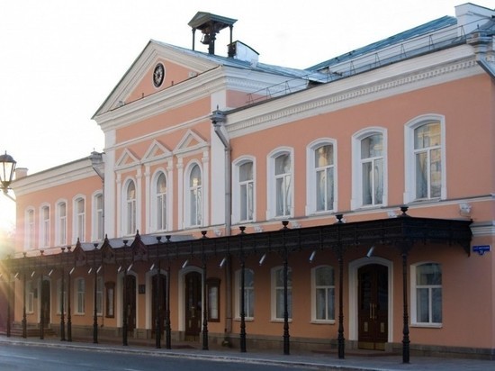В Астраханском драматическом театре отменили гастроли красноярских коллег