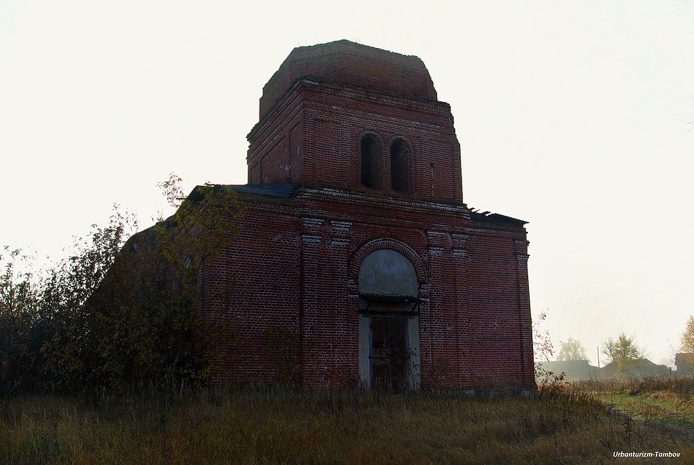 Как сейчас выглядит заброшенная рязанская церковь Живоначальной Троицы