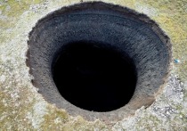 Тайну гигантских кратеров на Ямале разгадали российские ученые