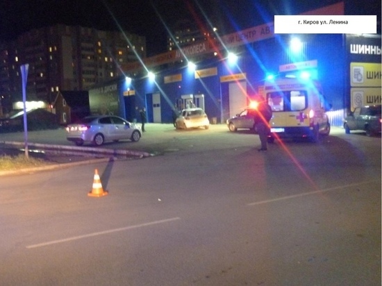 В Кирове 19-летняя девушка на "Тойоте" сбила двух пешеходов