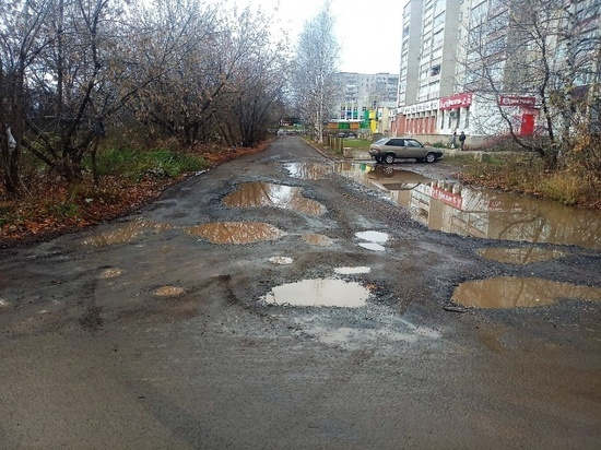 В УДПИ обещали "доремонтировать" дорогу к детсаду на ул. Крупской