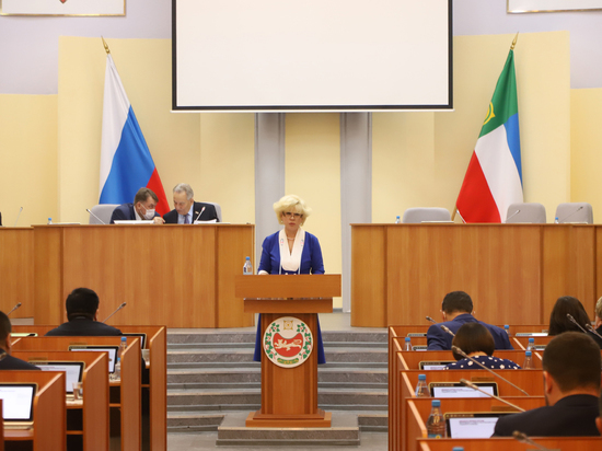 Представители в Совете Федерации от Хакасии теперь будут не члены, а сенаторы
