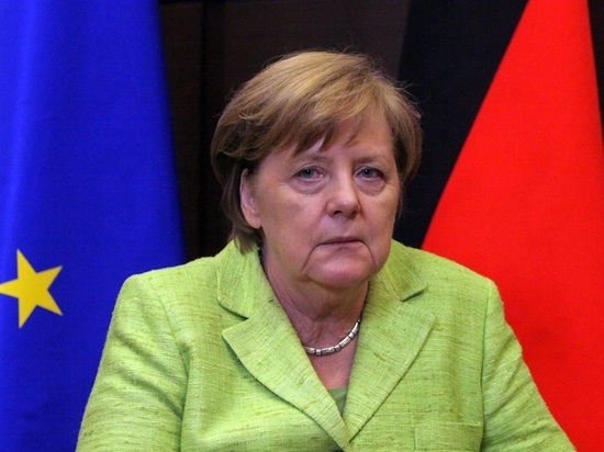 Меркель объявила о закрытии публичных домов в Германии