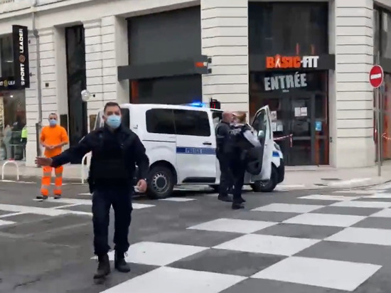 Во французском городе закрывают храмы из-за теракта