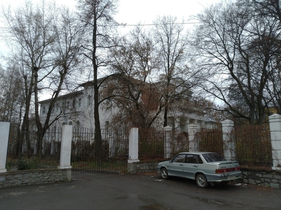 Кировчан волнуют тайны бывшего Архиерейского дома