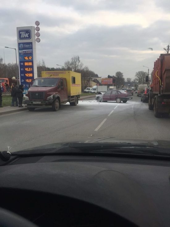 ДТП с пожаром произошло на улице Галичской в Костроме