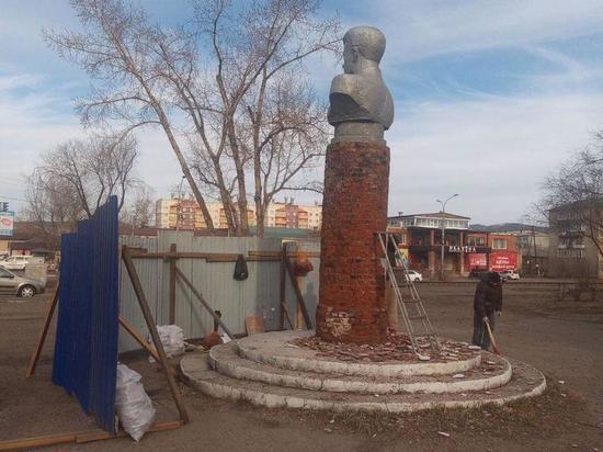 Памятник Лазо и территорию вокруг него отремонтируют в Чите