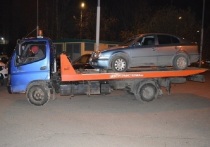 У гражданина, проживающего на ул. Юбилейной в Серпухове в счёт погашения долга за коммунальные услуги забрали автомобиль.