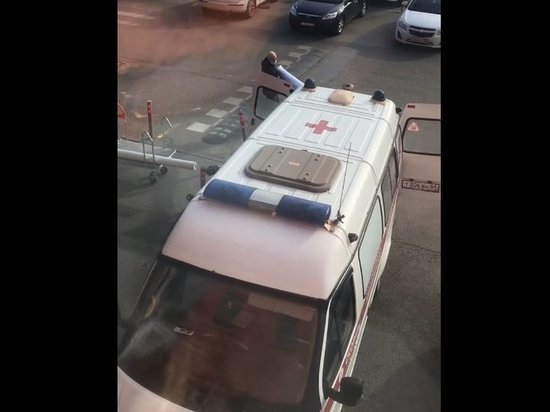В минздраве окончательно разобрались, почему на "скорой" возили стройматериалы