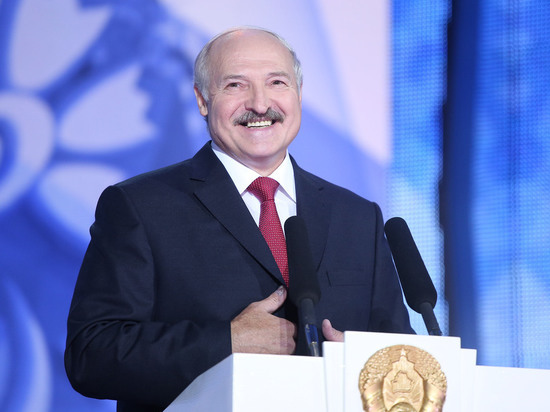 Лукашенко договорился с Путиным стоять спиной к спине и отстреливаться