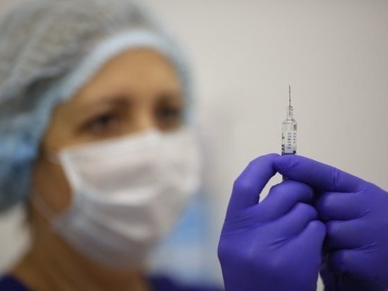 В Волгограде продолжается вакцинация от гриппа