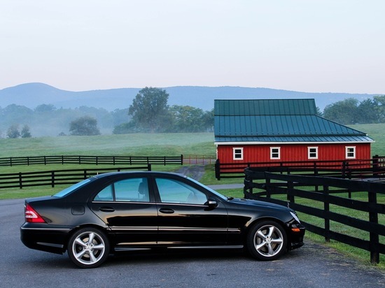 "Дом-гамбургер" в Калифорнии выставили на продажу