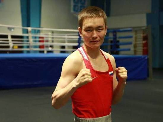 Василий Егоров готовится к предолимпийскому чемпионату России по боксу