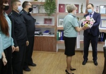 В связи с празднованием Дня судебного пристава двенадцать сотрудников серпуховского подразделения ведомства получили благодарности.