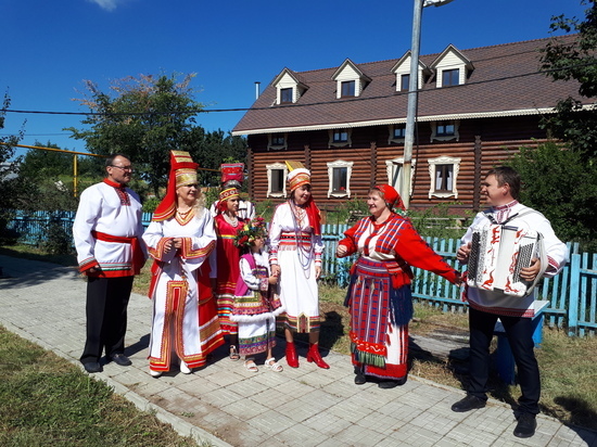 В Саратовской области проживают 160 национальностей: русские, казахи, татары, украинцы, армяне