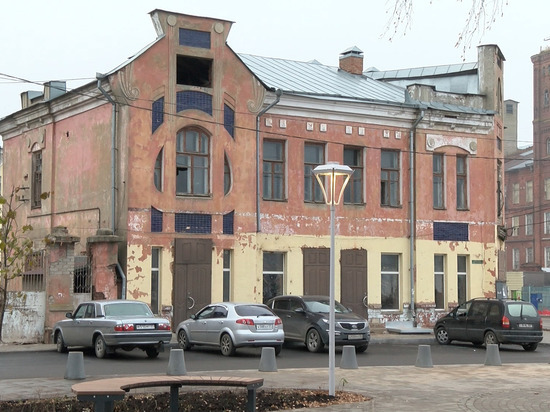 В Шуе решают судьбу зданий на площади Революции