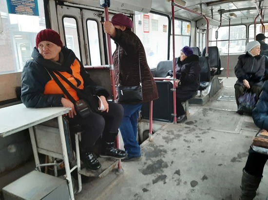 Пенсионерам хотят запретить ездить в саратовском транспорте