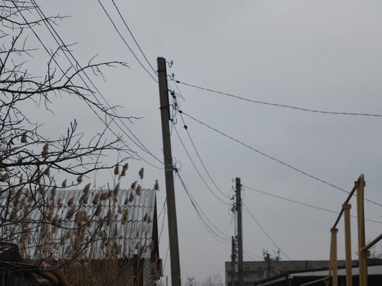 Астраханке отключили электричество за долги соседей