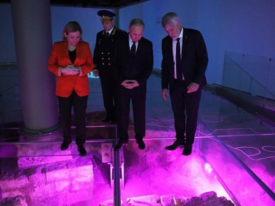 Путину сходил в подземелья Кремля