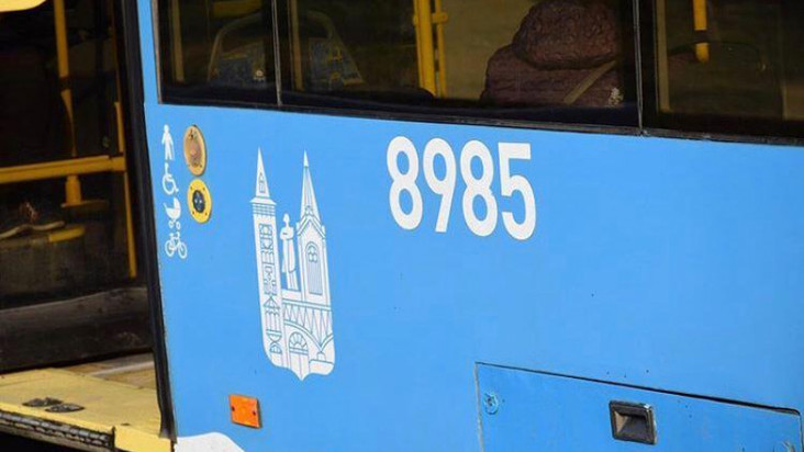 Больше по саратовским улицам не будут ездить троллейбусы с московской атрибутикой