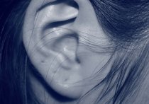 Нестандартная проблема возникла у шестилетней девочки в подмосковном Дмитрове после того, как ей прокололи уши