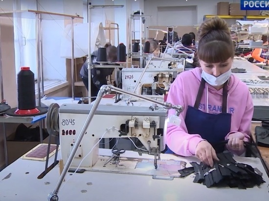 Швейная фабрика в Опочке вернулась к работе после пожара
