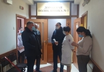 Количество врачей увеличат в городской поликлиники №1 на улице Горбунова, где местные жители жаловались на большие очереди и долгое ожидание