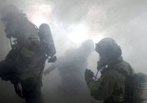 Жителя Петровск-Забайкальского днем 5 ноября из загоревшегося дома спасли пожарные