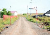 Жители уральской деревни Косотуриха много лет не могут   добиться, чтобы им отремонтировали единственную дорогу