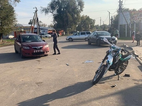 В калмыцком районе пострадали двое подростков