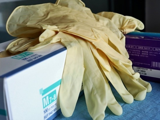 175 000 рублей перевел смолянин мошеннику за медицинские перчатки