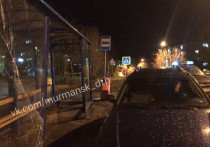 Вечером в воскресенье, 8 ноября 2020 года, в городе Мурманске произошло дорожно-транспортное происшествие с участием легкового автомобиля