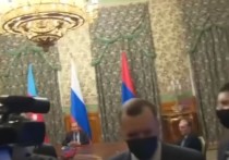 Минобороны России сообщило, что с 06:00 по московскому времени приступило к развертыванию миротворцев в Нагорном Карабахе