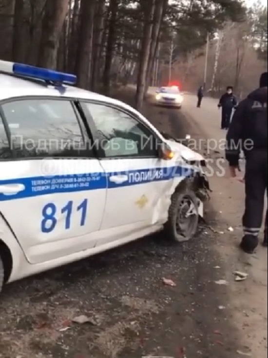 Трое кузбассовцев получили травмы в лобовом ДТП с машиной ГИБДД