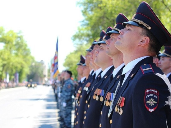 Глава городского округа Серпухов поздравила полицейских с профессиональным праздником