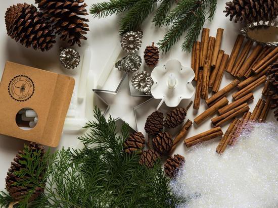 Главной изюминкой елочных украшения станет запах