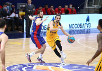 Первая в нынешнем «коронавирусном» сезоне встреча двух грандов российского баскетбола - ЦСКА и «Химок» - завершилась победой подмосковной команды (86:78)