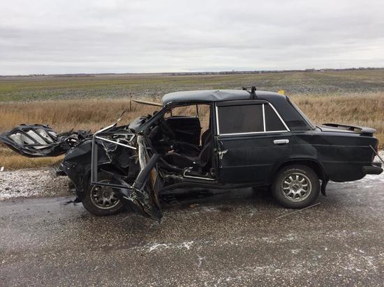 Авария с погибшим водителем под Новосибирском: столкнулись два ВАЗа