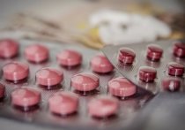Известный врач и телеведущий Александр Мясников заявил, что препараты интерферон и парацетамол являются пока единственными эффективными средствами в борьбе с коронавирусом