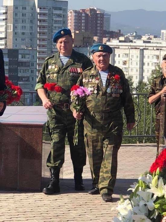 В Красноярске скончался старейший десантник России