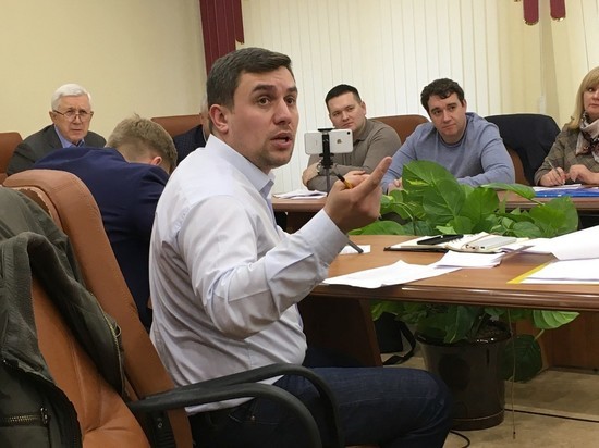 Единороссы просят прокуратуру разобраться с депутатом и видеоблогером Николаем Бондаренко