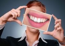 Если хранить зубы в герметичном футляре, не пропускающем солнечный свет, они сохранят форму, размер и цвет на протяжении сотен лет