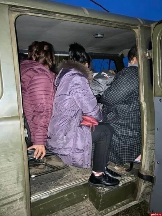 20 иностранцев-нелегалов задержали под Псковом