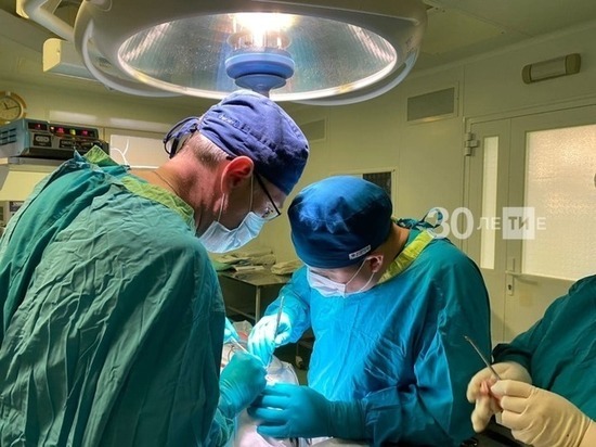 В Татарстане мужчине откушенный нос сделали из уха