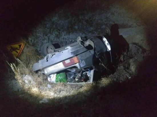В Башкирии водитель опрокинул свое авто, едва не погубив трех пассажиров
