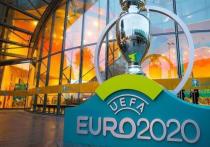 Чемпионат Европы по футболу, который должен был пройти летом 2020 года в 12 городах 11 стран, может быть полностью перенесен в Великобританию. Как сообщают британские СМИ, Футбольная ассоциация Англии уже начала переговоры с УЕФА. «МК-Спорт» рассказывает подробности.

