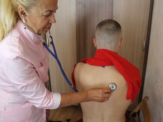 Половине пациентов с пневмонией в ДНР потребовалась госпитализация